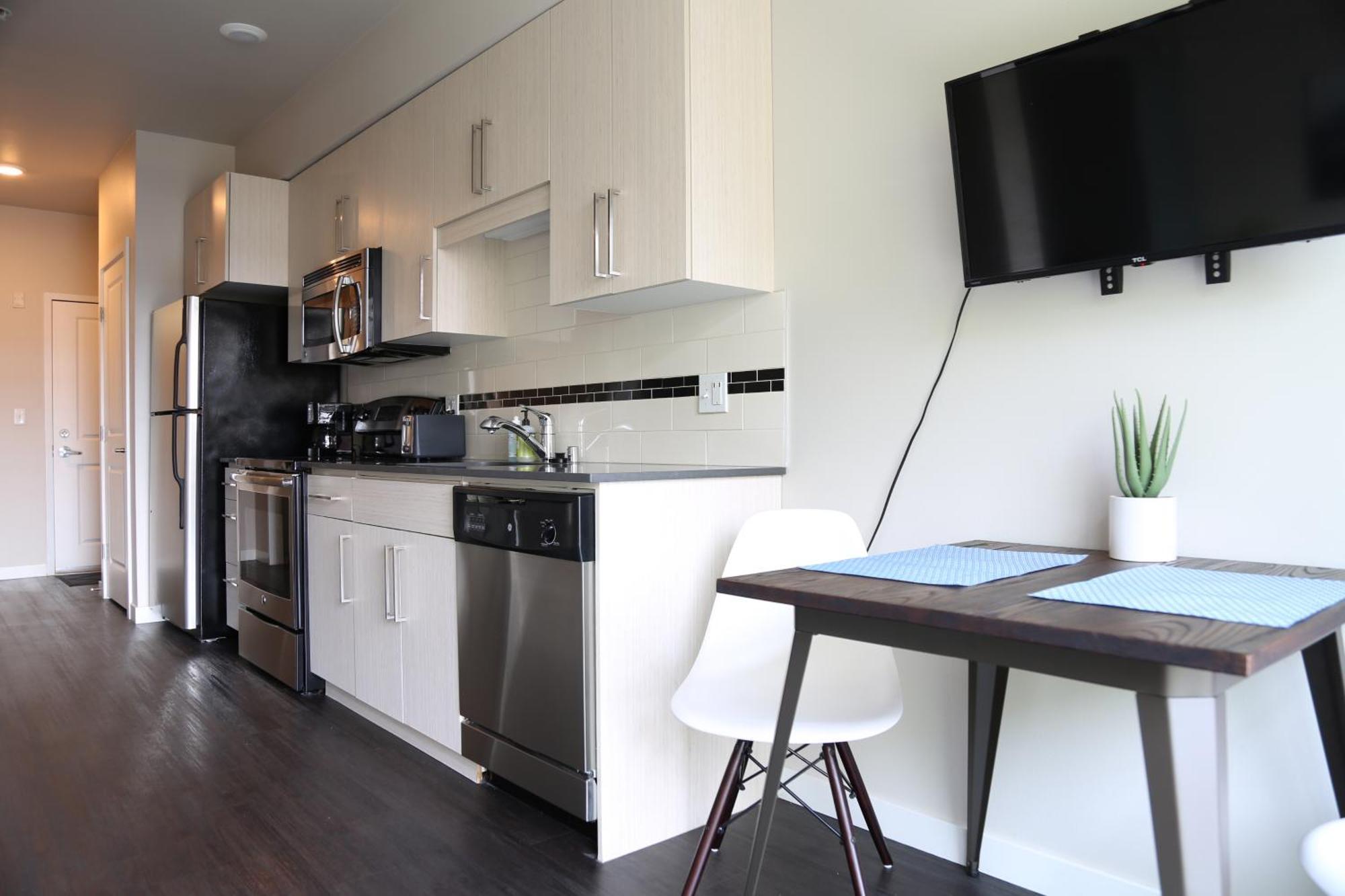 Queen Anne Abode - 1 Block From Cpa! - Free Parking! Seattle Exterior photo